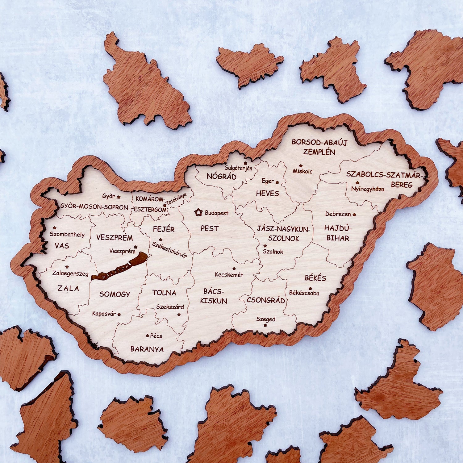 Hungarian map puzzle and games