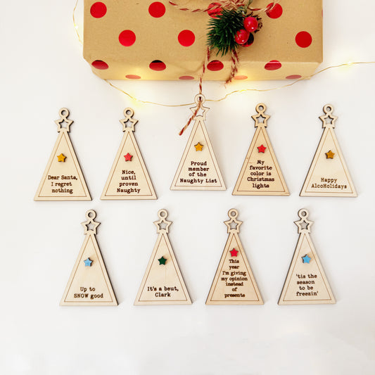 Etiquetas de regalo divertidas con forma de árbol de Navidad minimalista, etiquetas de regalo cortadas con láser, etiquetas de regalo de madera grabadas con láser