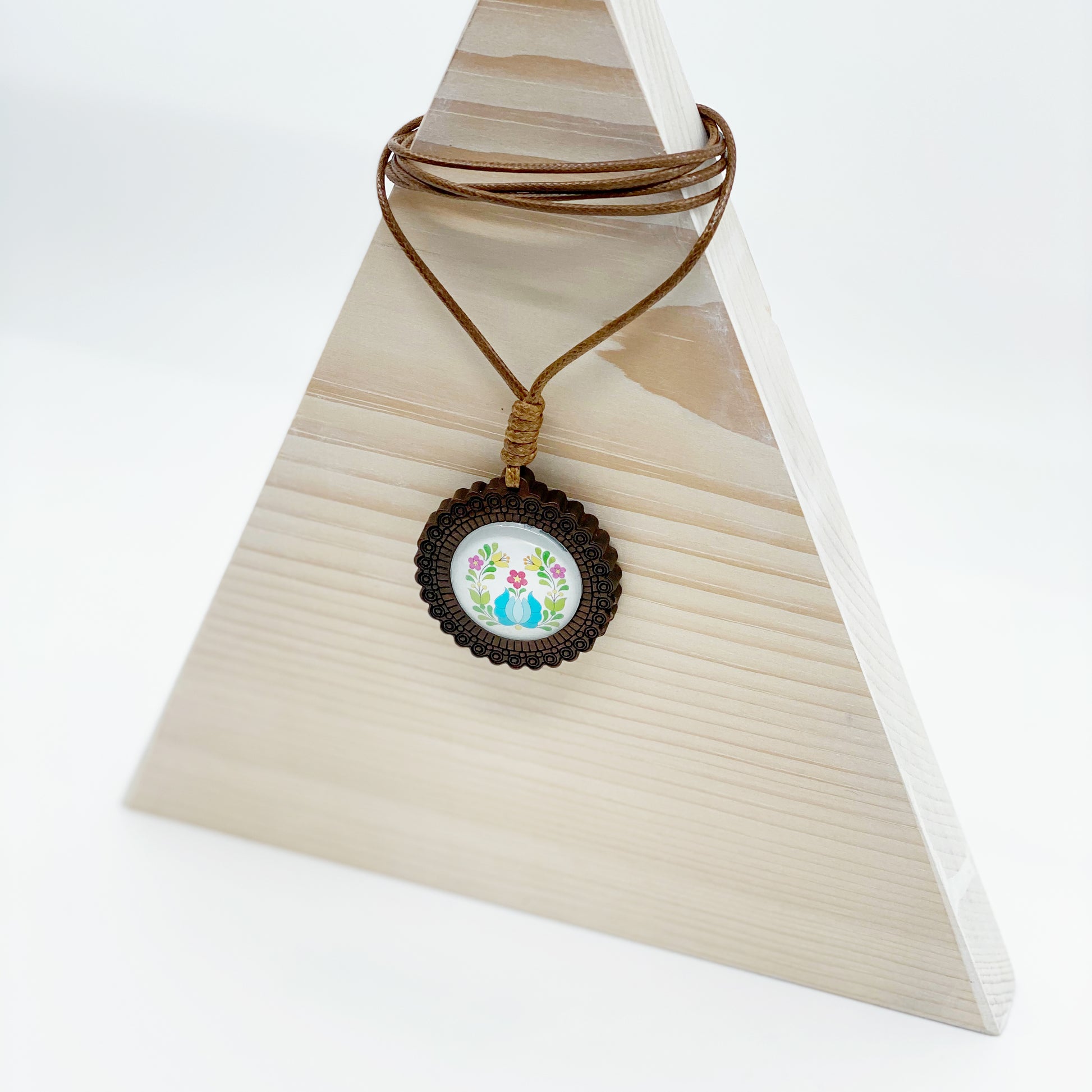Traditional Hungarian style necklace VINTAGE COLORS