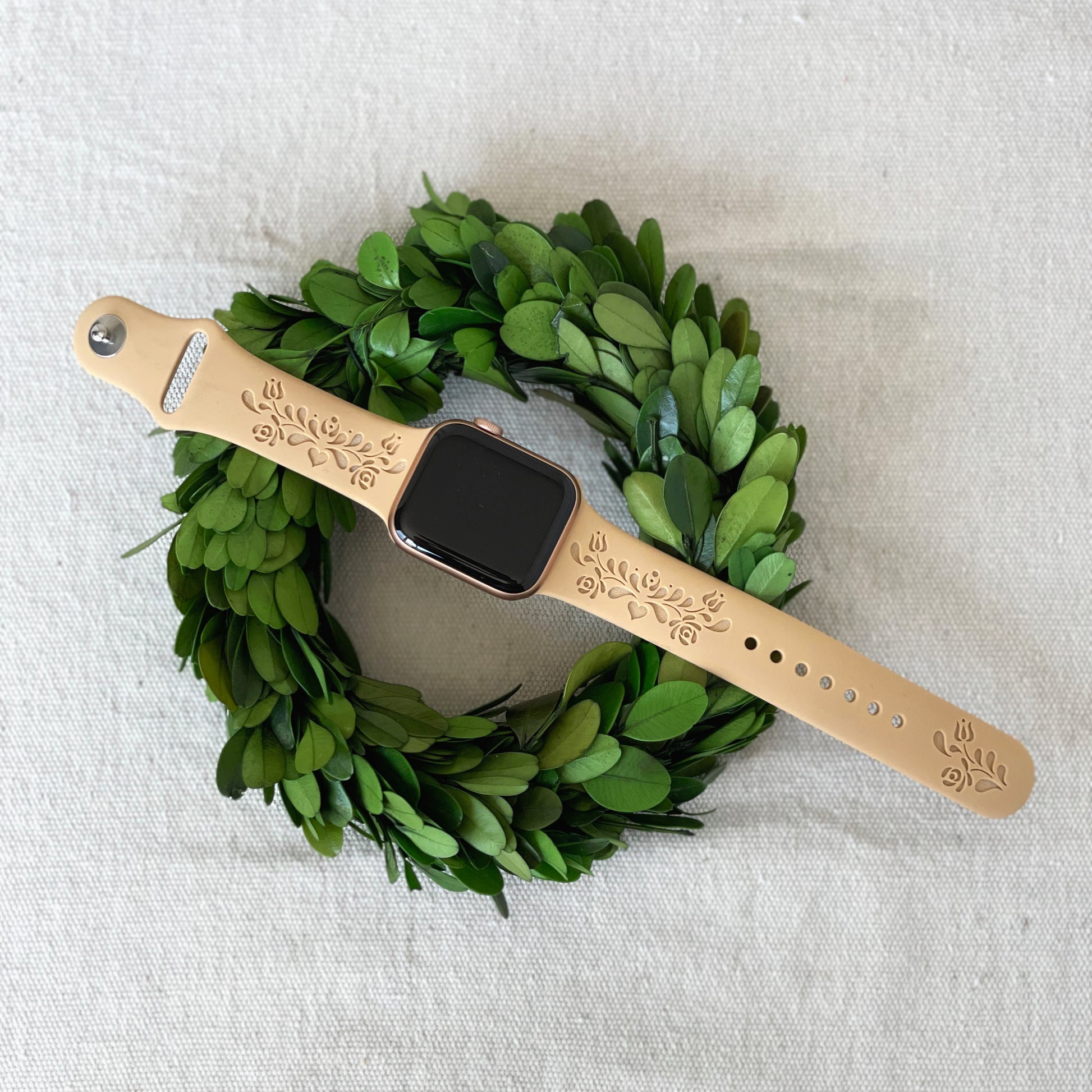 1.Custom Engraved Smartwatch Bands